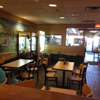 Papa Gino S 25 Reviews Pizza 156 Andover St Danvers Ma Photo Of Papa Gino S Danvers Ma United States There Favorite