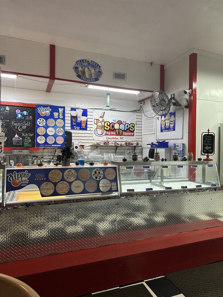 Scoop’s by the Square