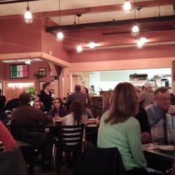 Patty B S 31 Photos 104 Reviews Italian 34 Dover Point Rd Photo Of Patty B S Dover Nh United States Busy Friday Night