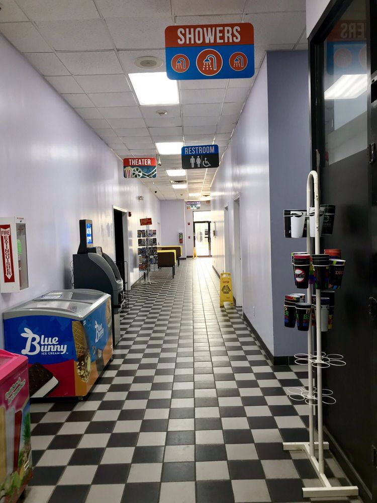 Conoco Travel Plaza