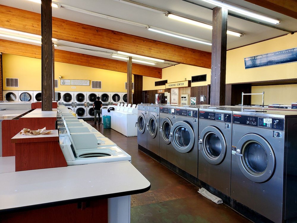 Las Tunas Coin Laundry