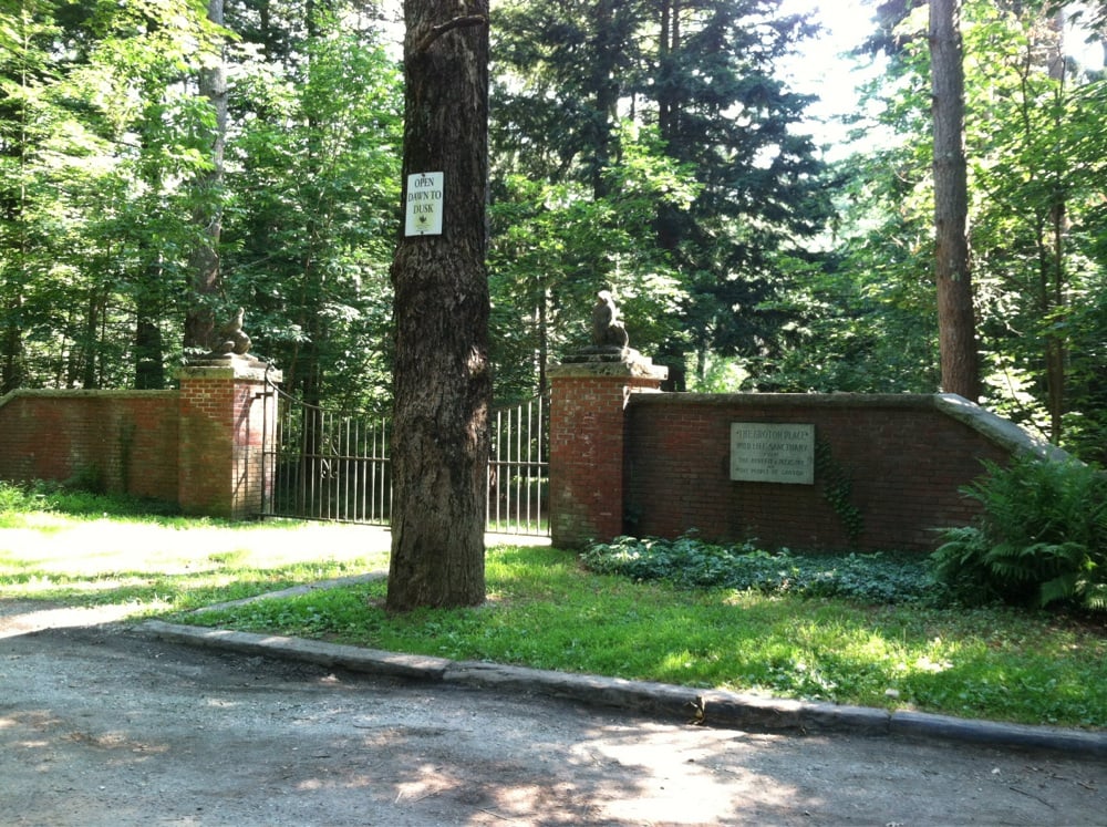 Town Hall of Groton Landmarks & Historical Buildings 173 Main St