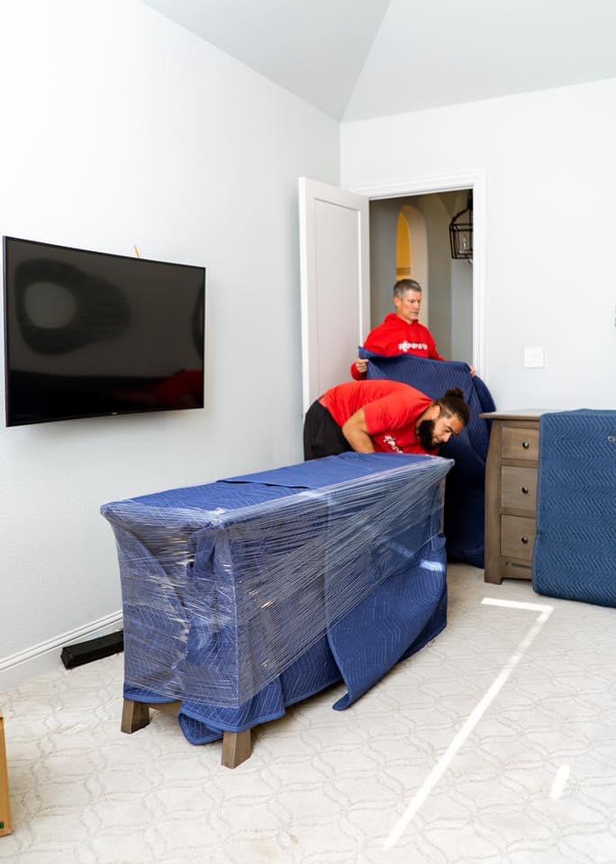 Step-By-Step Moving & Delivery