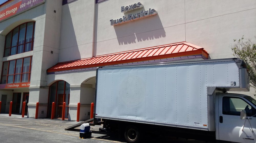 Squeaky Cleaning Service And Movers