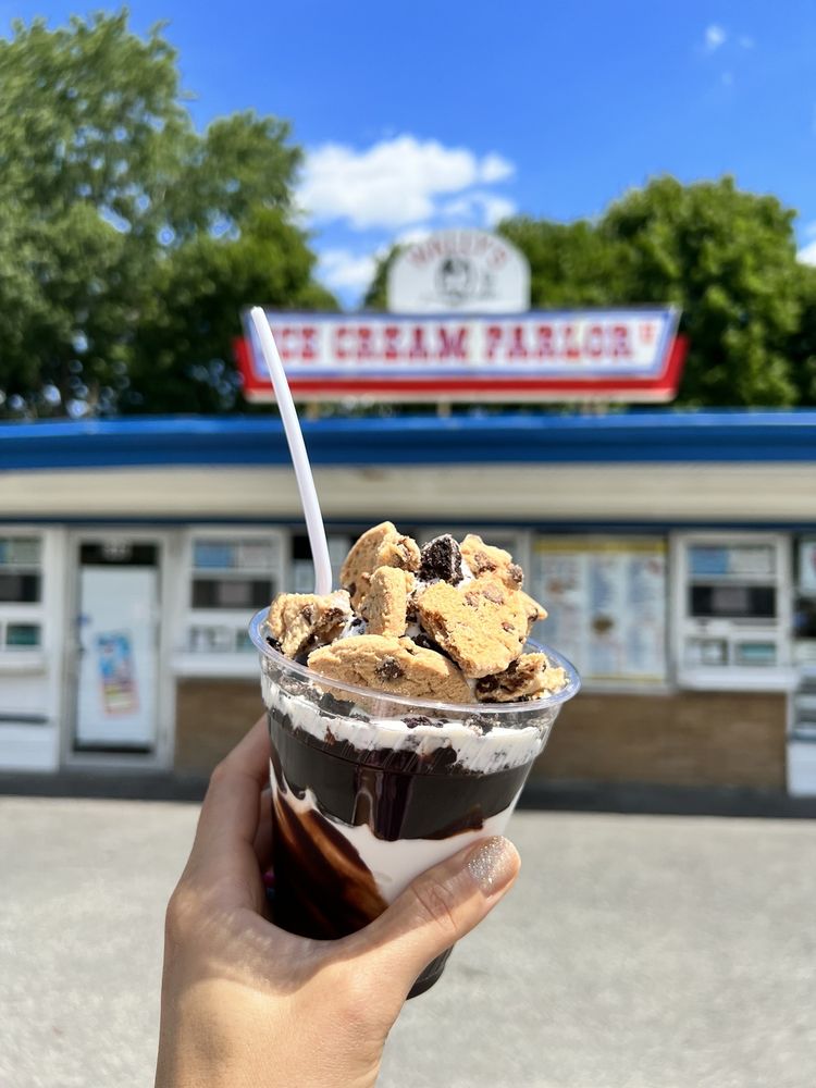 Wally's Ice Cream Parlor II