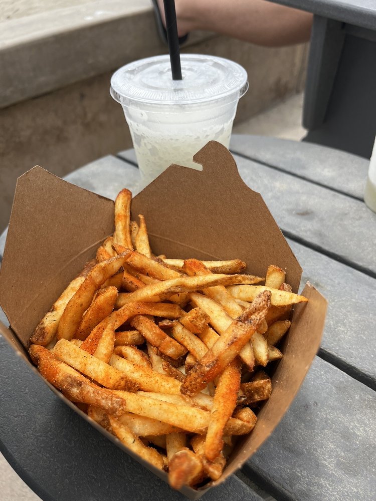 Doho Cafe At Doheny Beach