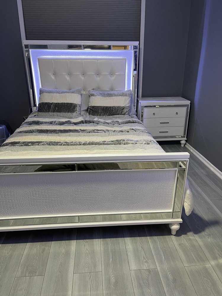 A&M Discount Furniture - Valley Stream