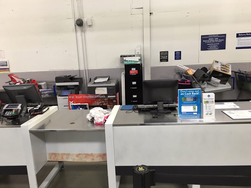 No Club Employees At The Service Desk Yelp Photo Of Sam S Club Orlando Fl United States No Employees At