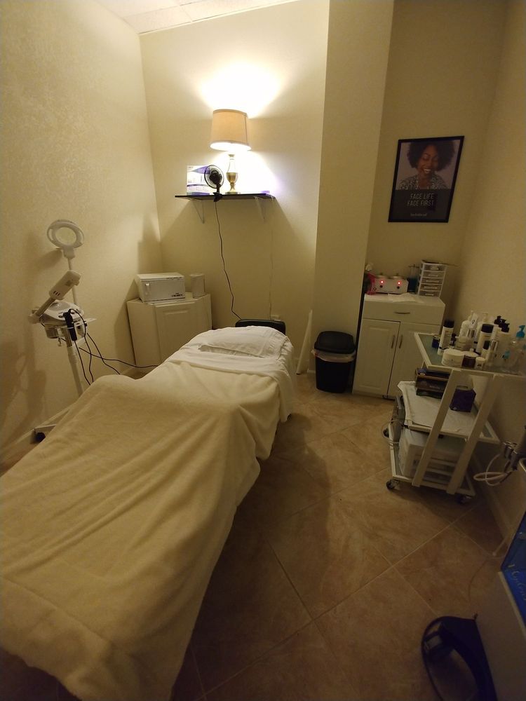 Opulence Wellness Spa 10 Photos Skin Care 4501 E Carson St, Long