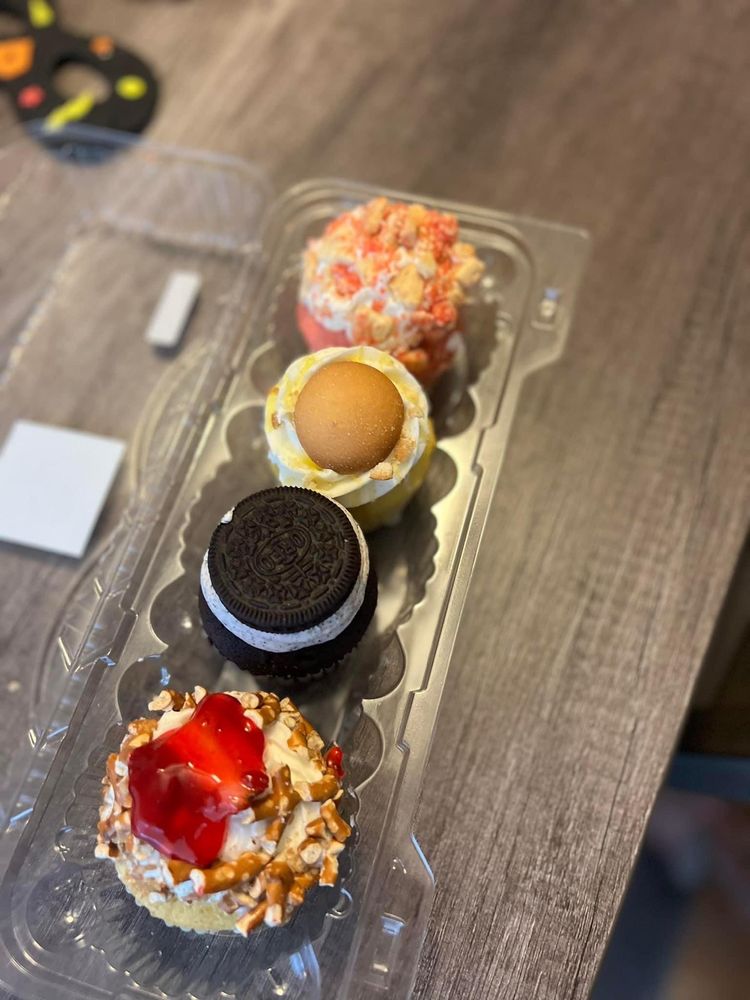 Love Made Edible Bakery