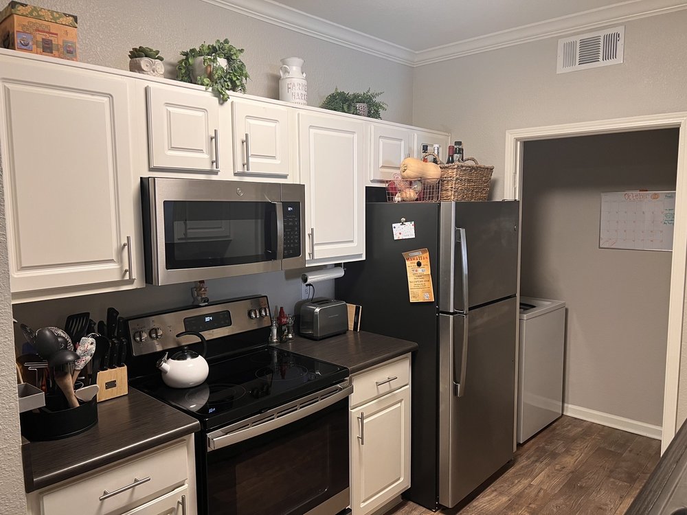 River Oaks Apartment Homes