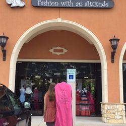Muzzies Houston TX Prom Dresses