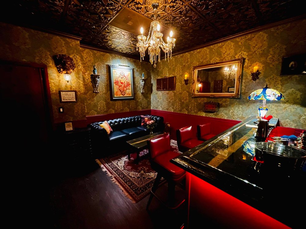 The Muse Rooms - Hollywood