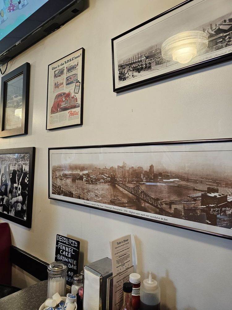 Totin's Diner