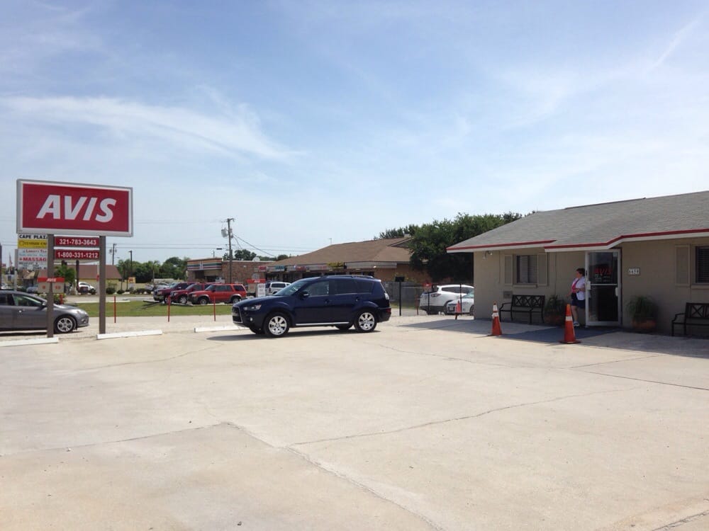 Avis Rent A Car 19 Reviews Car Rental 6650 N