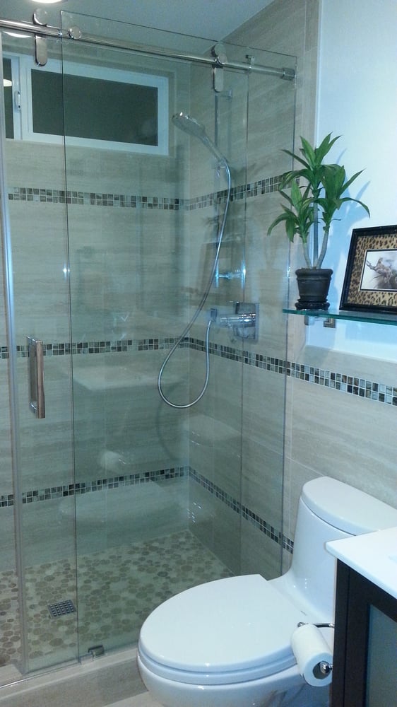 Beautiful Shower Door Notice The Modern Square Handle Love It Photo Of The Shower Door Huntington Beach Ca United States Beautiful