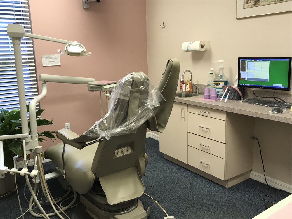 image of business Julie B Skoby, DMD Cosmetic & Family Dentistry