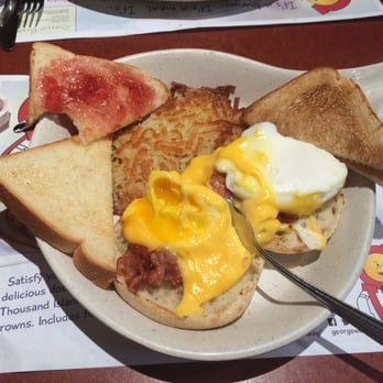 George Webb Restaurants 13 Photos 12 Reviews Burgers 12201 W Photo Of George Webb Restaurants Milwaukee Wi United States Food