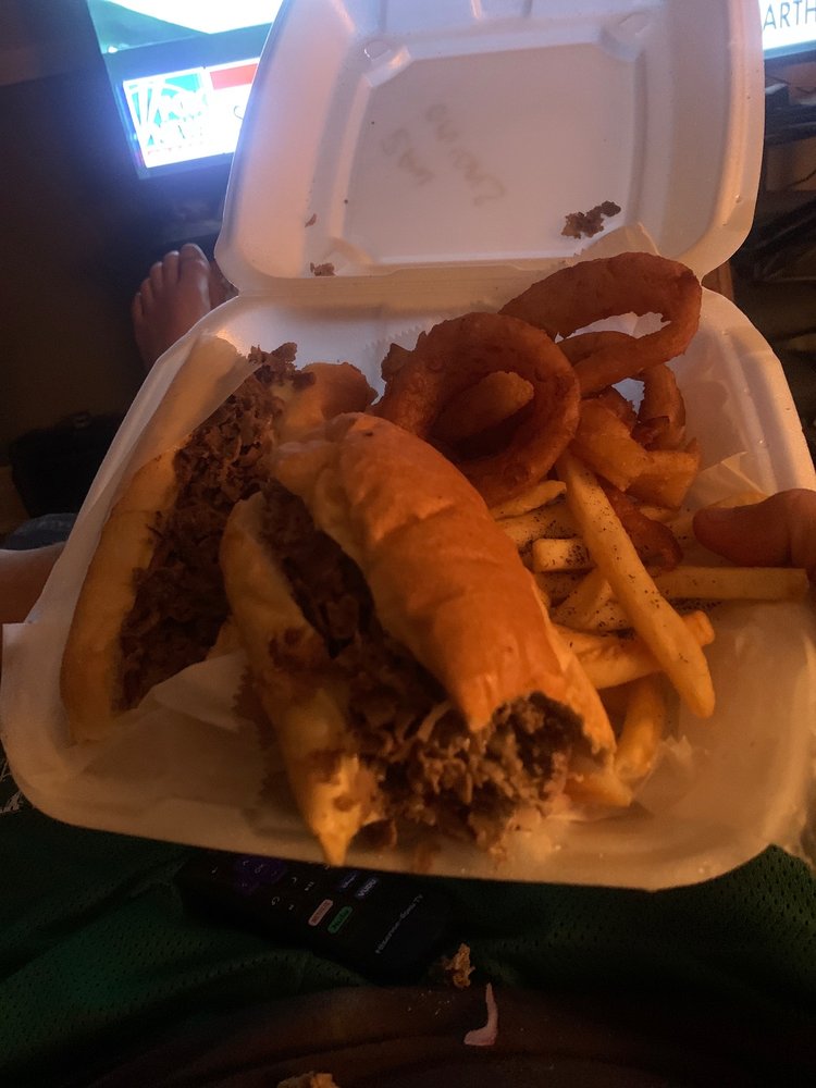 Carmine's Pizza & Eatery