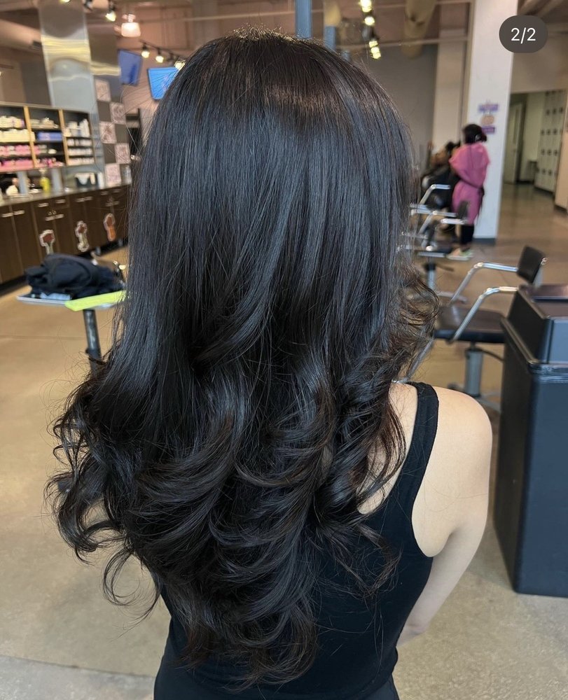 Paul Mitchell The School Chicago Image