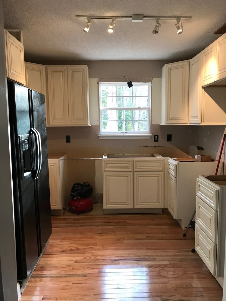 Frugal Kitchens Cabinets 29 Photos Cabinetry 2855 N Druid Frugal Kitchens