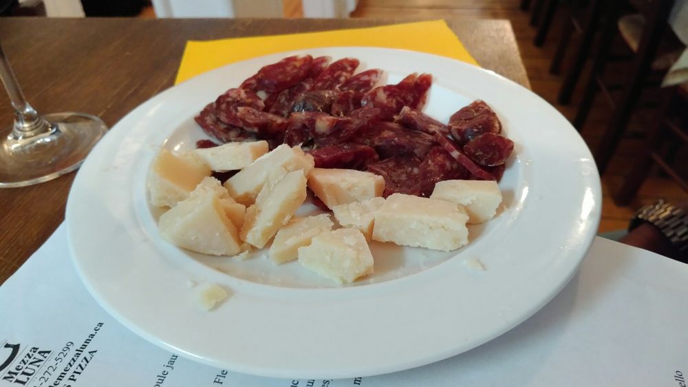 Mezza Luna