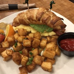 The Best 10 Restaurants Tropolitan Bar Grill In Victoria Photo Of Metropolitan Bar Grill