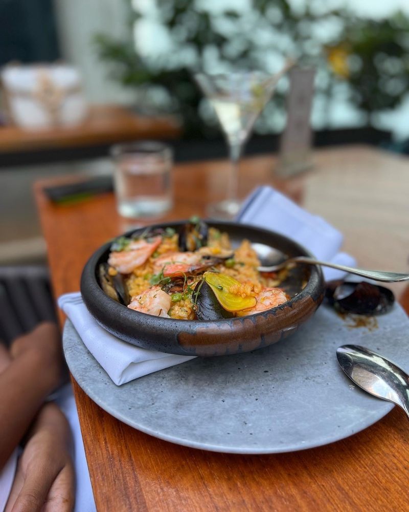 Reflections Terrace - Rosewood Hotel