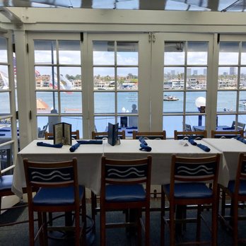 Newport Landing Restaurant 636 Photos 627 Reviews Seafood Photo Of Newport Landing Restaurant Beach Ca United States Closed