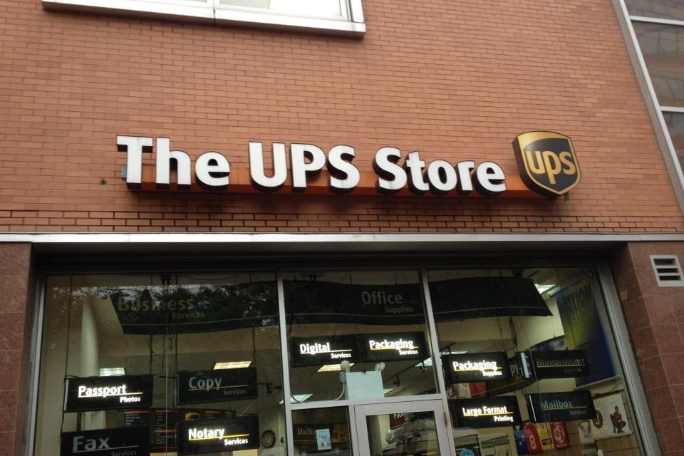 The UPS Store 13 Photos & 25 Reviews Notaries 15301 Jamaica Ave