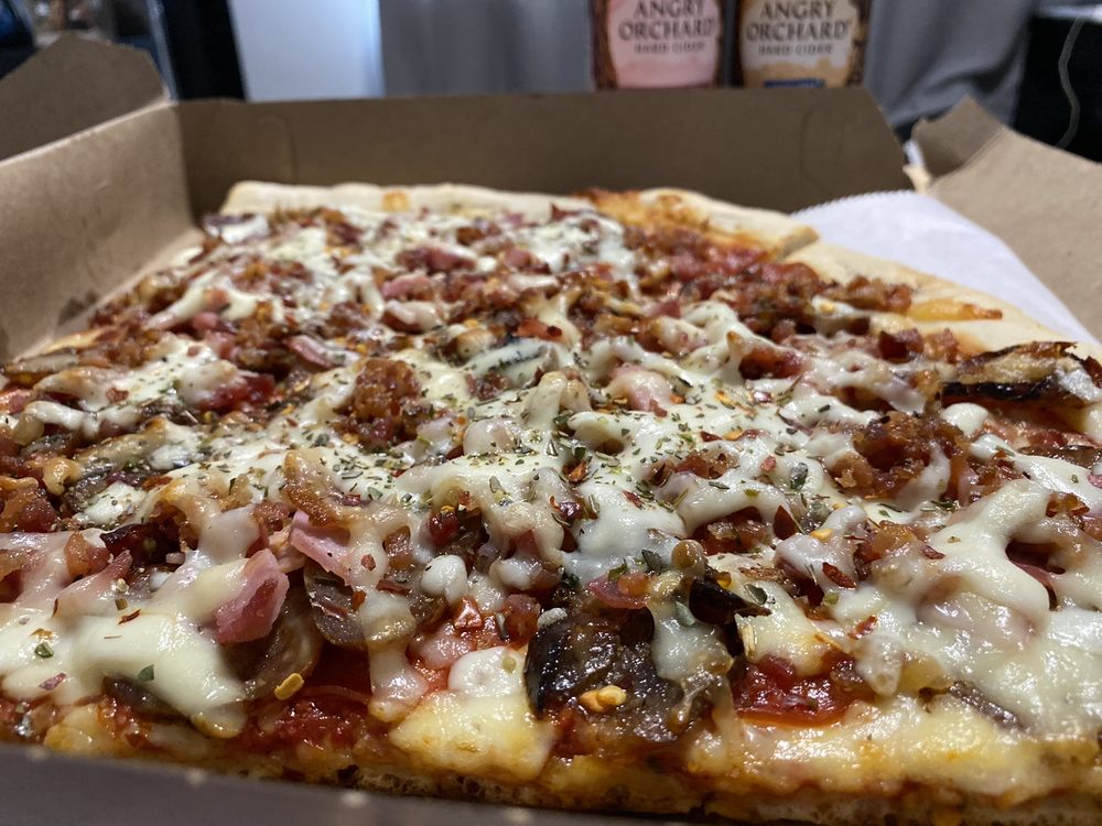 Vesuvio Pizza