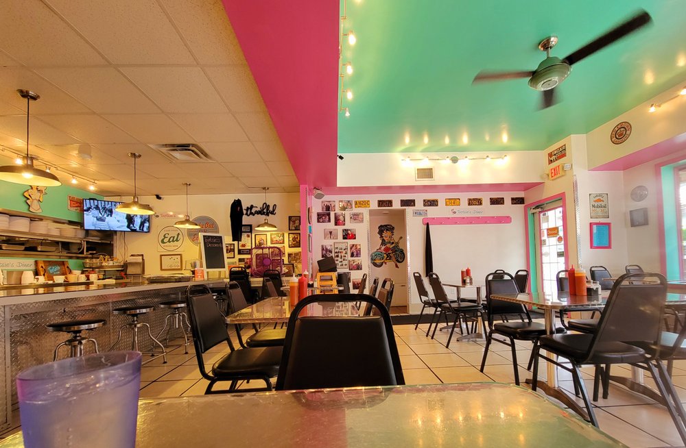 Tootsie's Diner