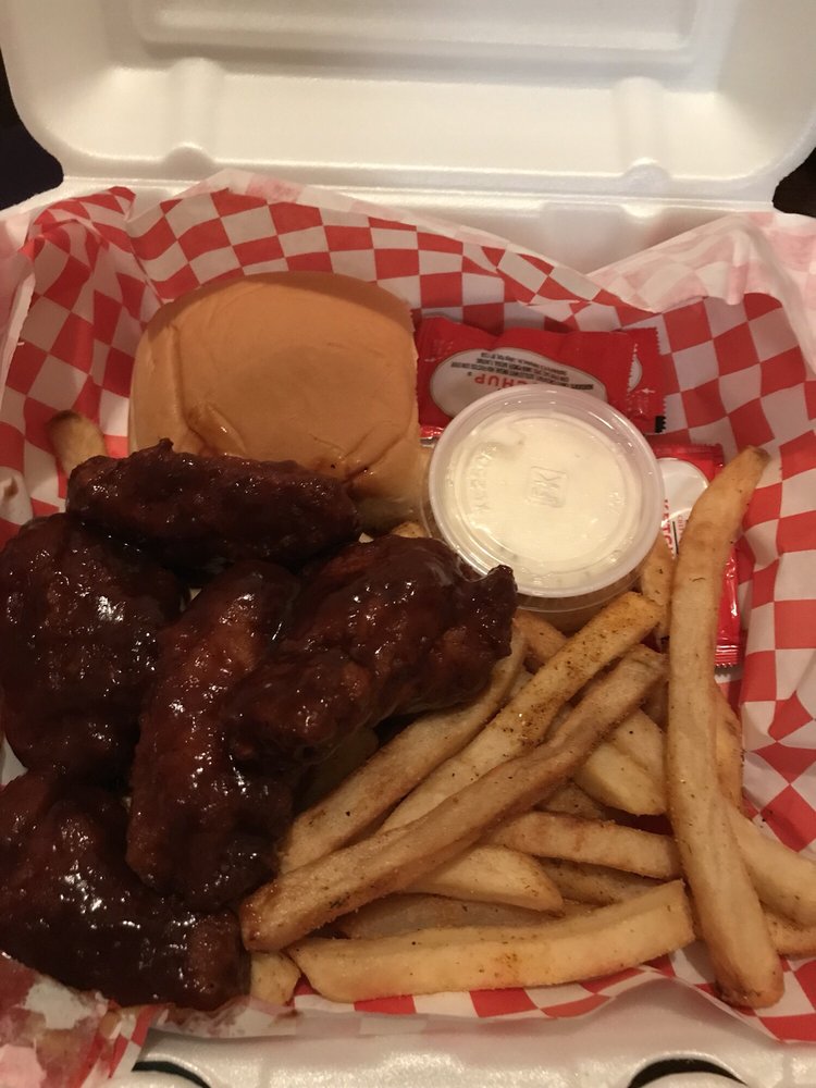 WingsNRings 16 Reviews Burgers 111 S Cedar Ridge Dr