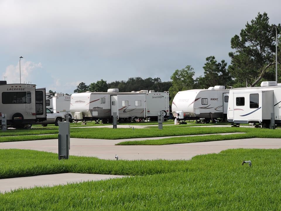 RV Rentals in Mont Belvieu, TX Bayou Bend RV Resort