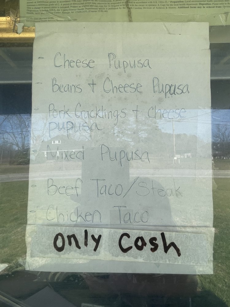 Mana del Cielo Pupuseria y Taqueria