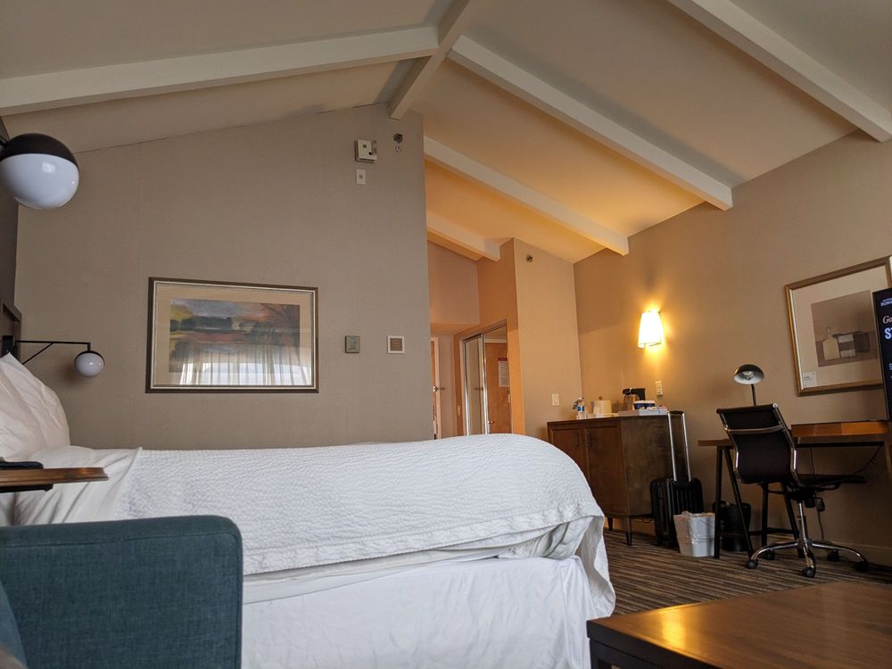 Four Points by Sheraton Melville Long Island