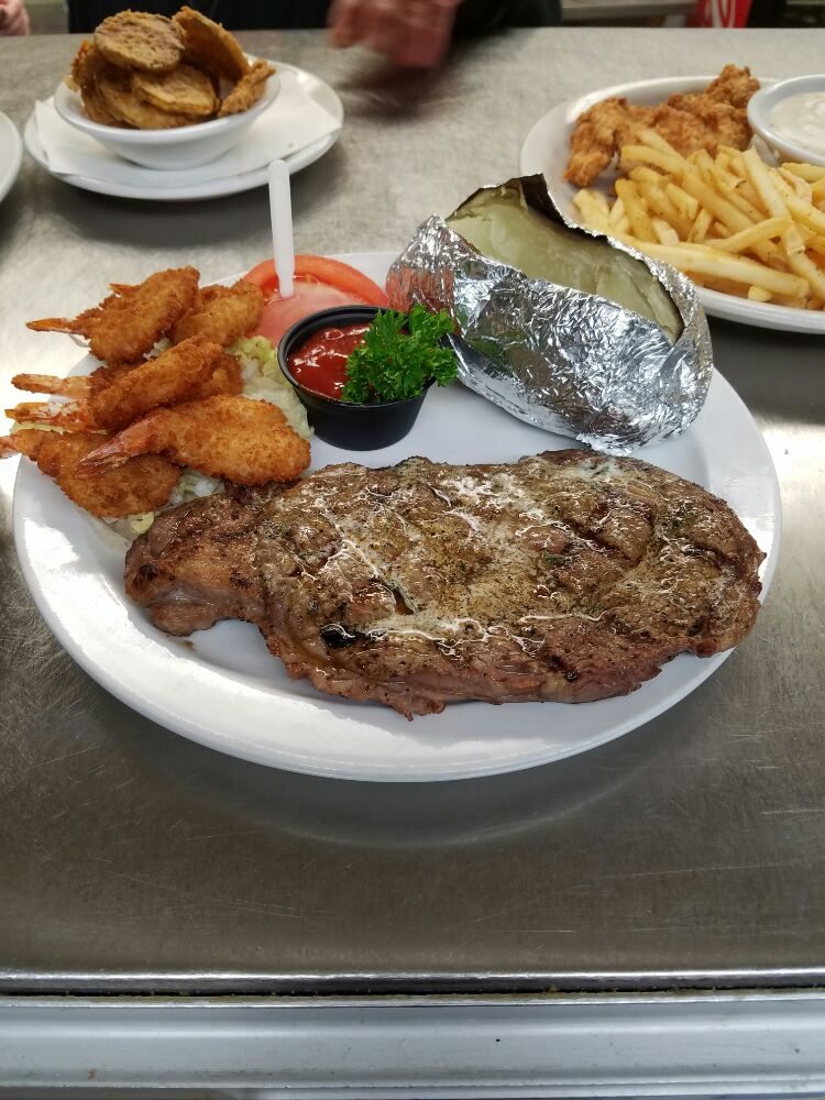 Steer Inn Family Restaurant Salad 108 Industrial Dr, Mannford, OK