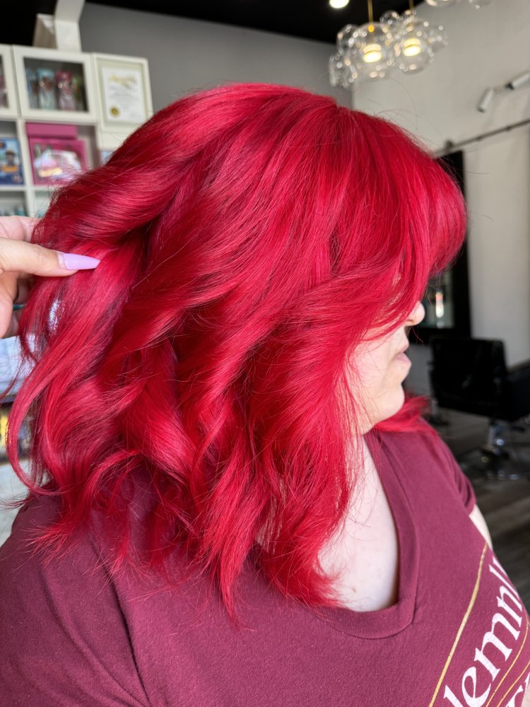 Salon ONE 9