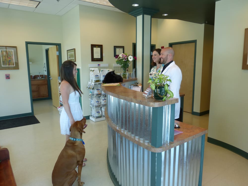 Lafayette Companion Animal Hospital Veterinarians 545 W South