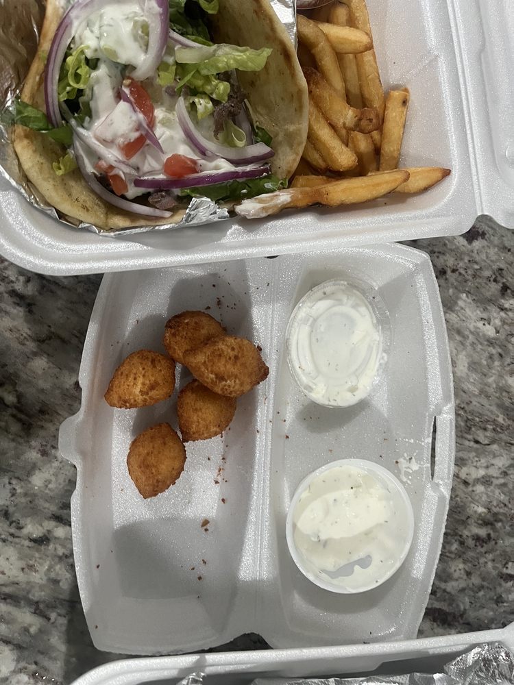 Beyti’s Mediterranean & Grill Pizza