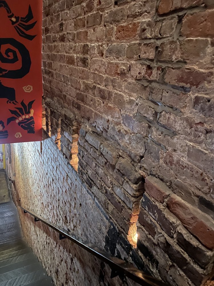 Gallo Pelón Mezcaleria