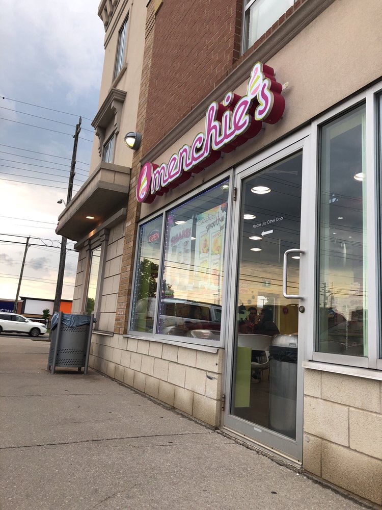 Menchie's Frozen Yogurt