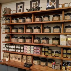 homestead apothecary 57 photos 53 reviews herbs apathocary