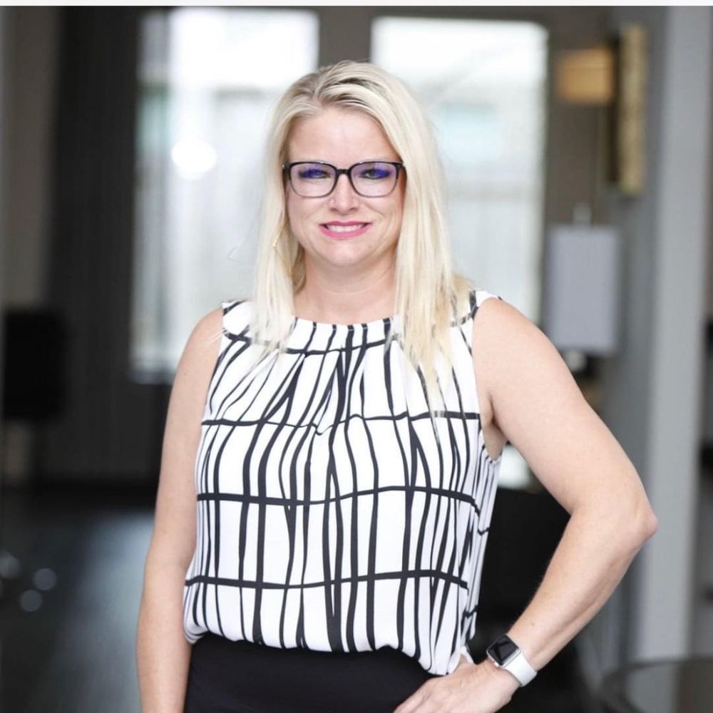 Dodie Gober - Realtor - Re/Max 5 Star Realty