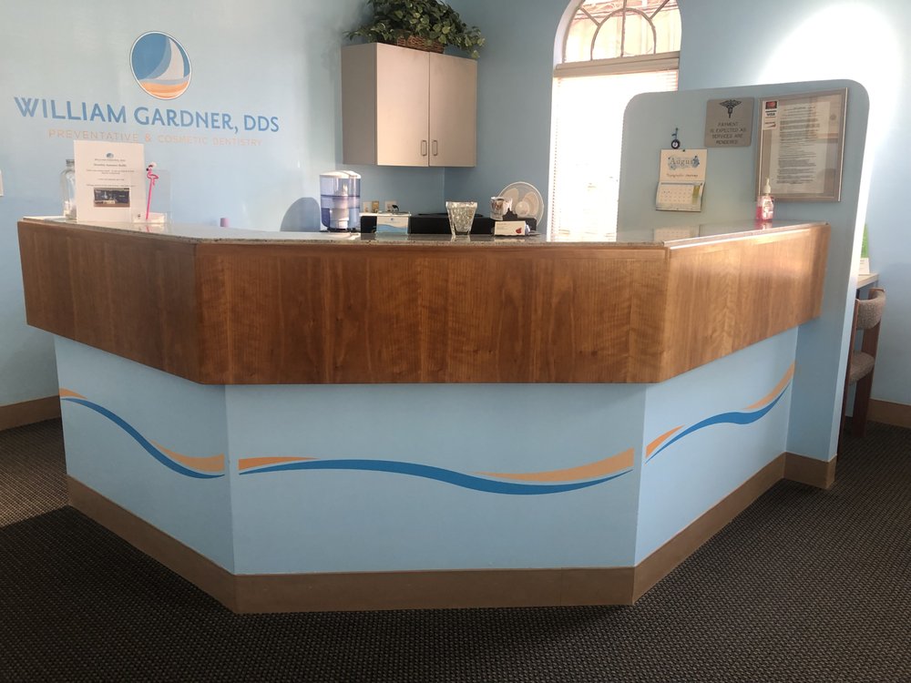 image of business William L Gardner, DDS
