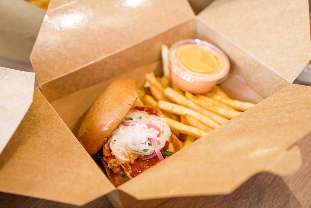 Holdaak Fried Chicken - Northridge