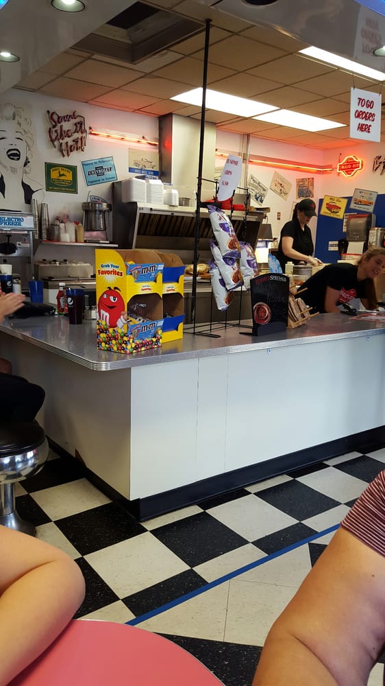 MaidRite Fast Food 3708 N Division St, Davenport, IA Restaurant