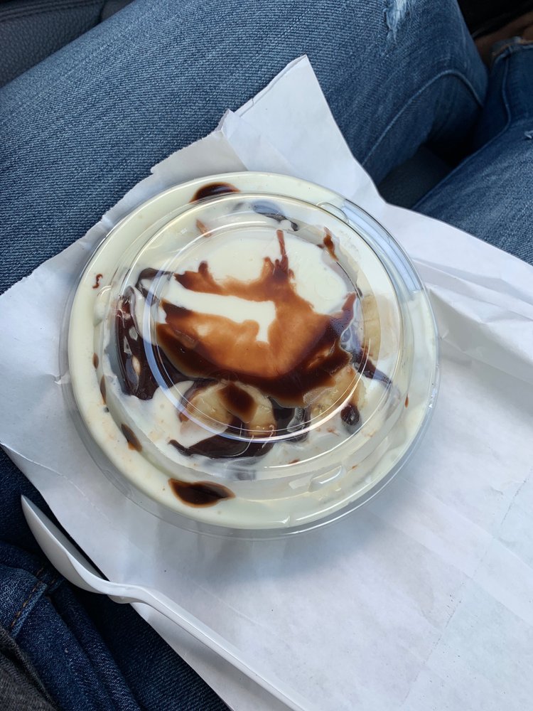 Kitt's Frozen Custard Drive-In Kitt's Frozen Custard Drive-In