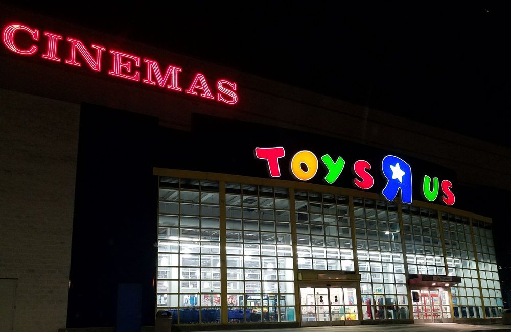 Toys R Us 22 Photos & 41 Reviews Toy Stores 3002 Whitestone Expy