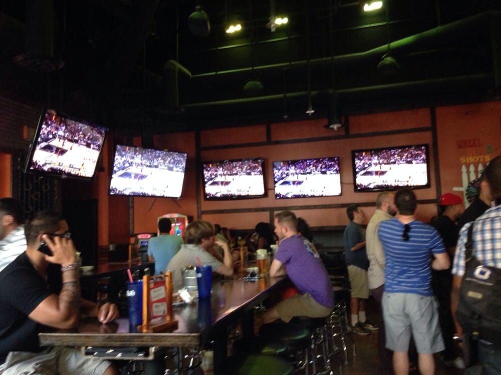 Big Wangs Order Online 345 Photos & 745 Reviews Sports Bars